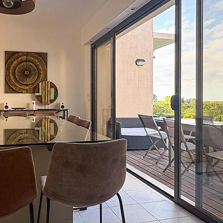 In Raphael With Private Swimming Pool, Be Inside Or Outside Saint-Raphaël