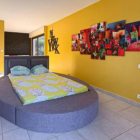 In Raphael With Private Swimming Pool, Be Inside Or Outside Saint-Raphaël